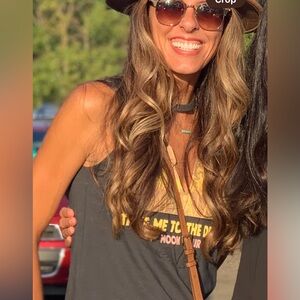 Express sleeveless shirt size small